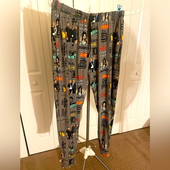 SCHITT’S CREEK TC2 Gray‎ Legging Material Joggers - Picture 1 of 4